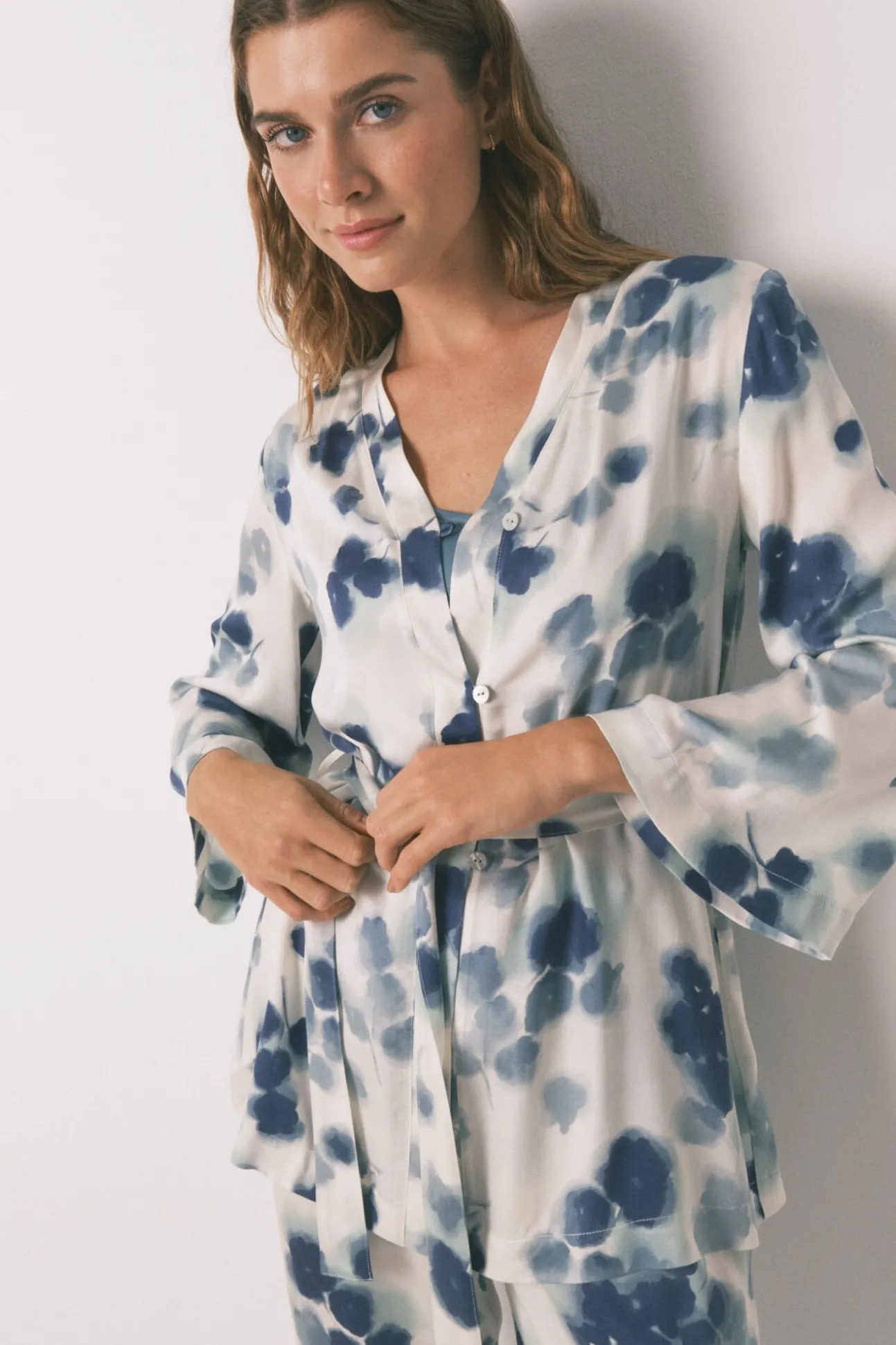 Set pijama satén floral verde