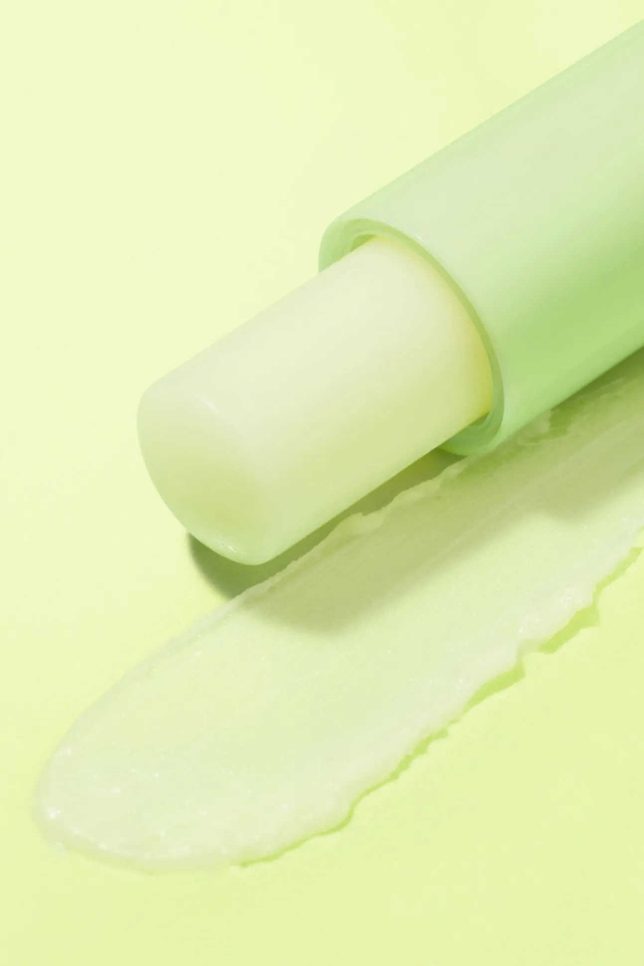 Stick labial hidratante con fragancia de merengue de limón