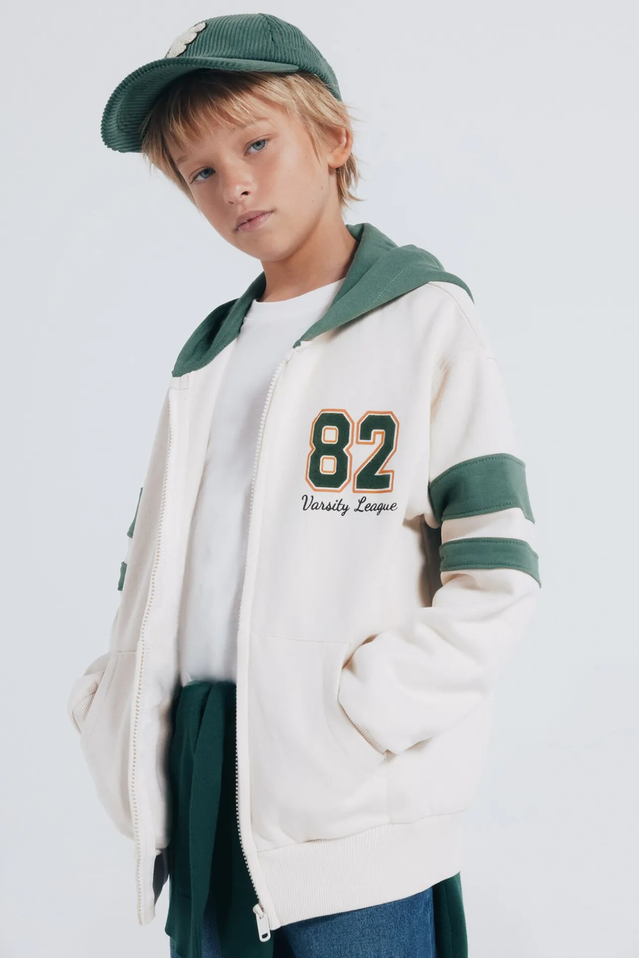 Sudadera capucha varsity niño