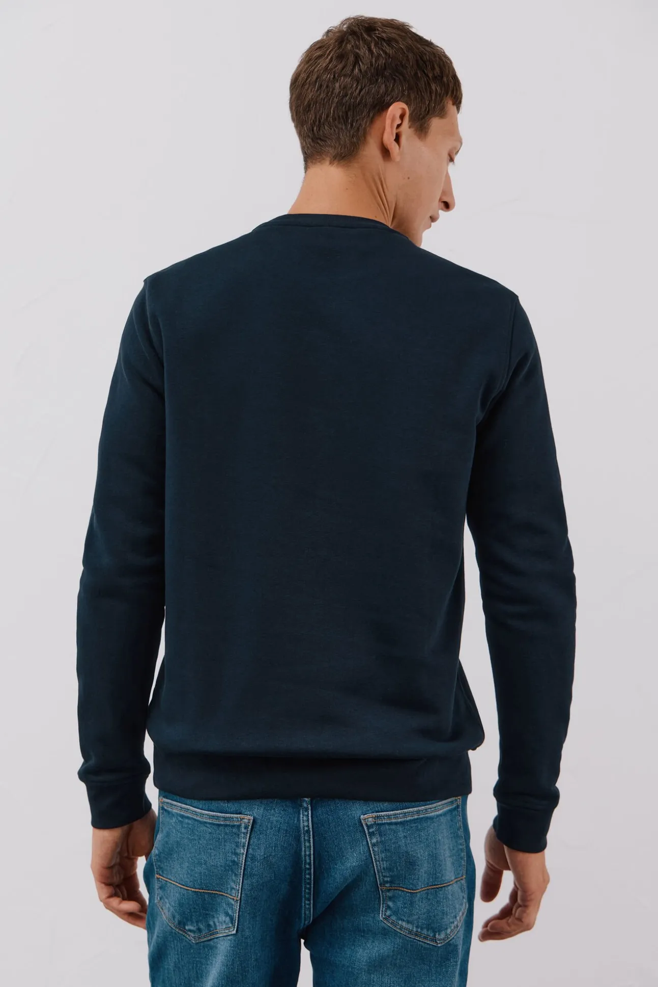 Sudadera cuello caja