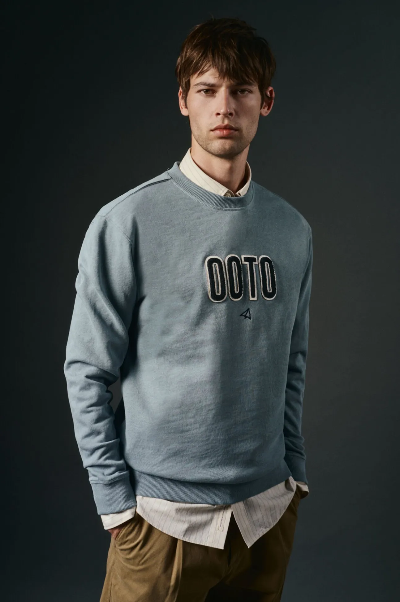 Sudadera logo bordado