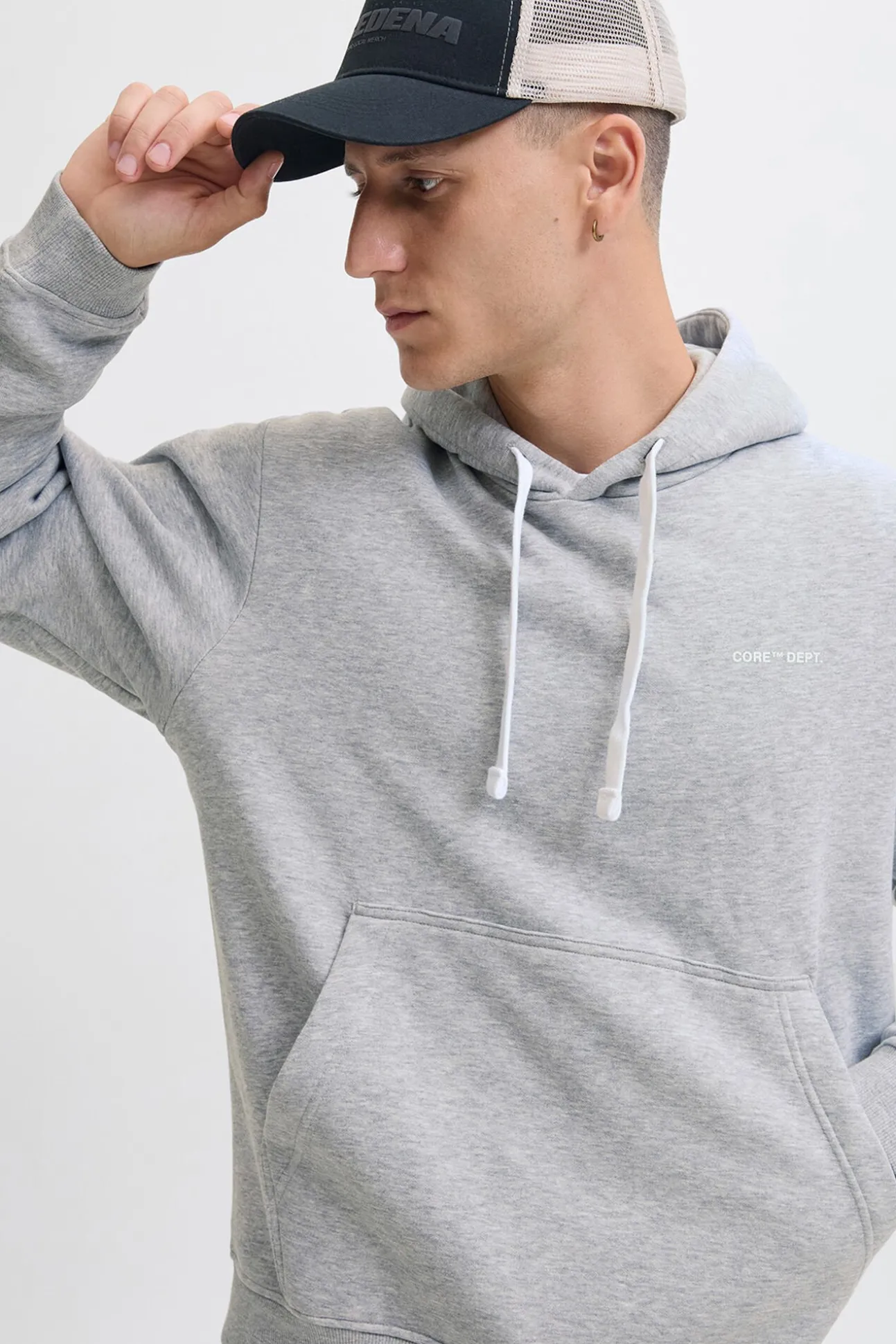 Sudadera minimalista