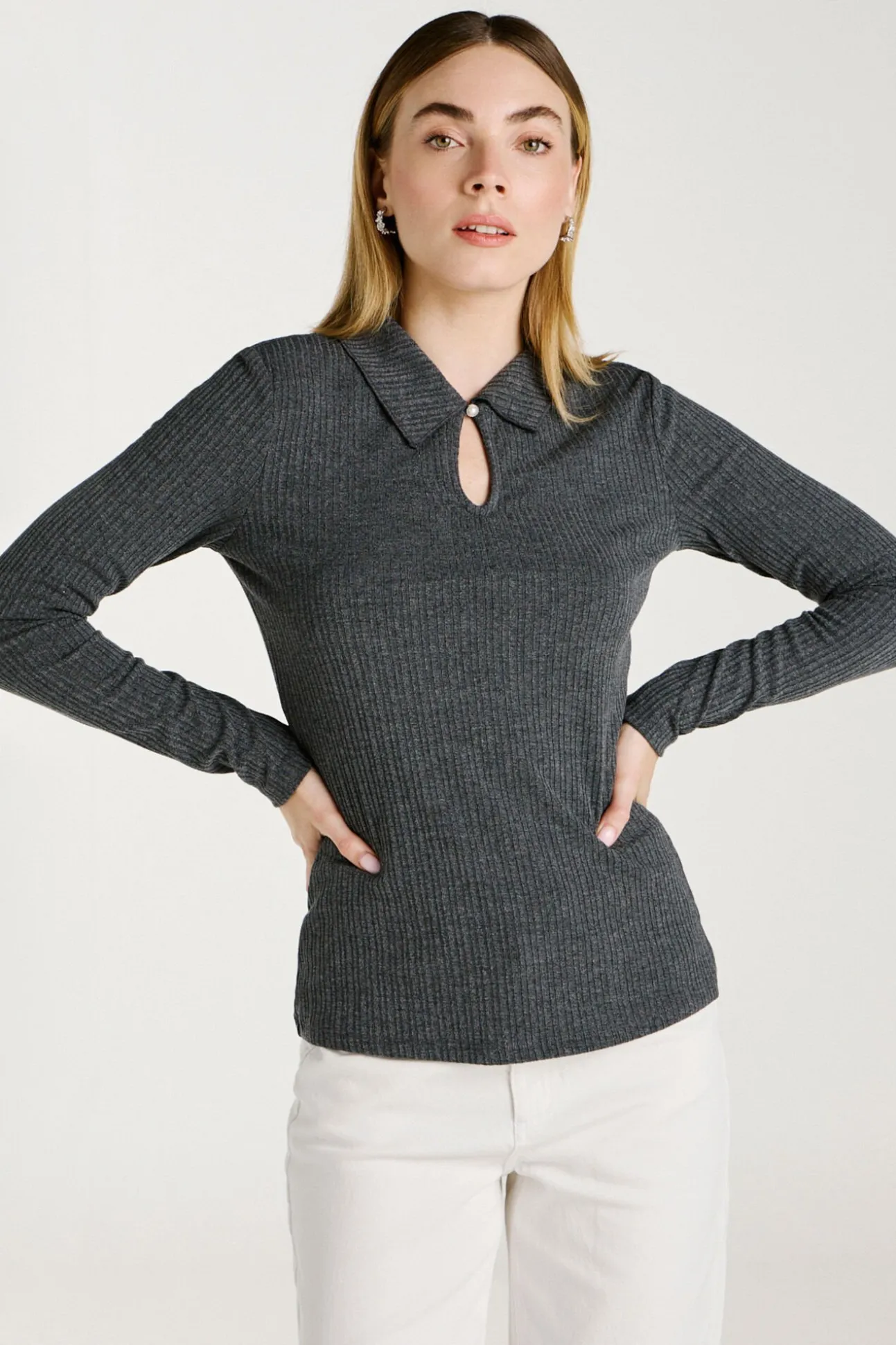 Top de manga larga con cuello polo