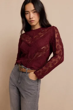 Top encaje combinado
