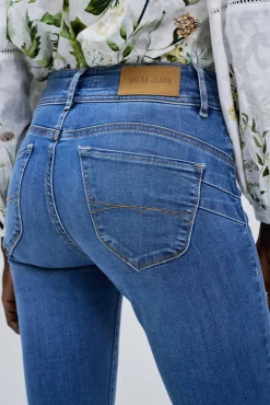 Vaqueros Secret Push in slim