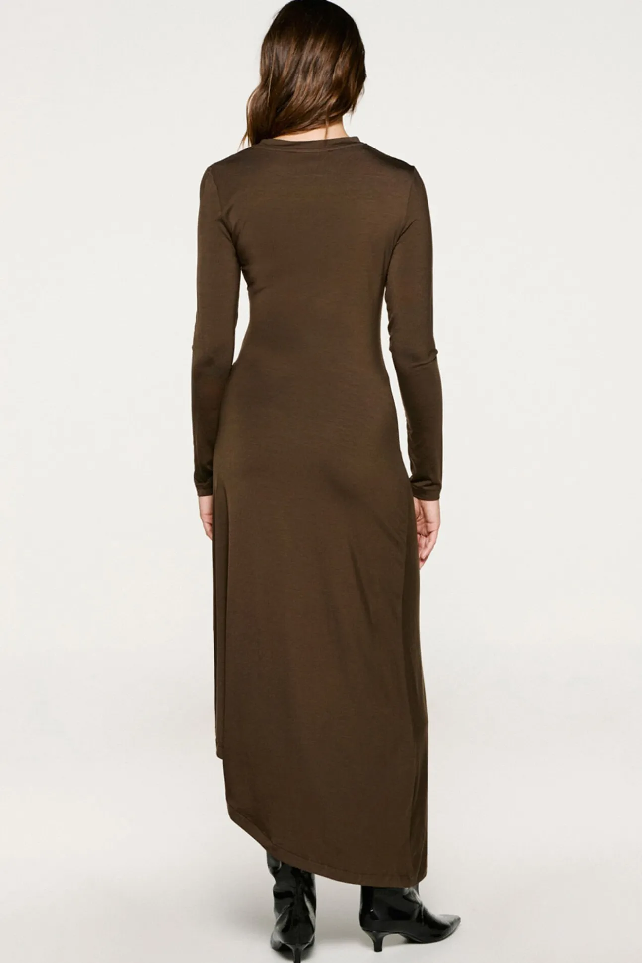 Vestido asimétrico slim fit