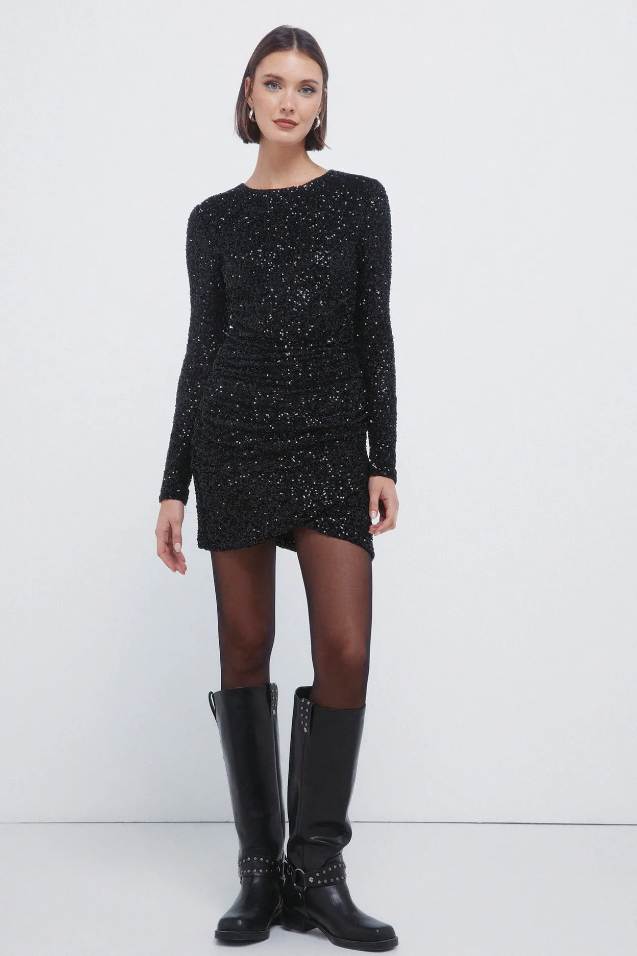 Vestido corto drapeado lentejuelas
