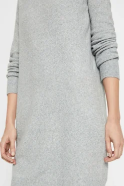 Vestido de punto con cuello redondo