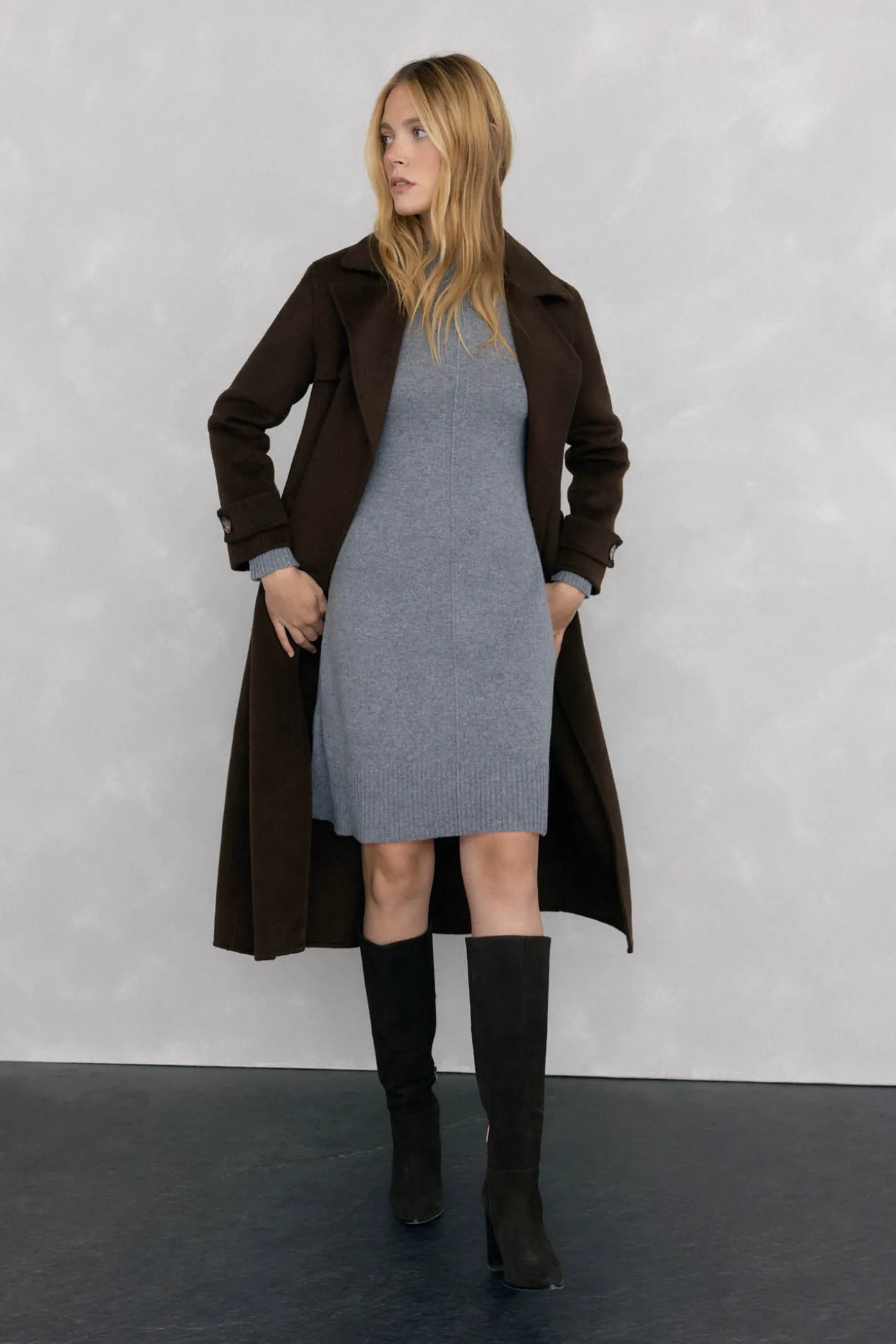 Vestido de punto costura central lana