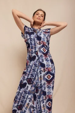 Vestido estampado hombreras