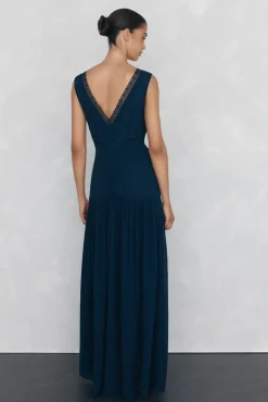 Vestido fluido largo encaje