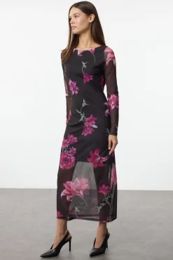 Vestido midi de tul