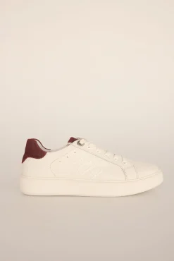 Zapatilla blanca piel