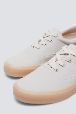 Zapatilla básica casual