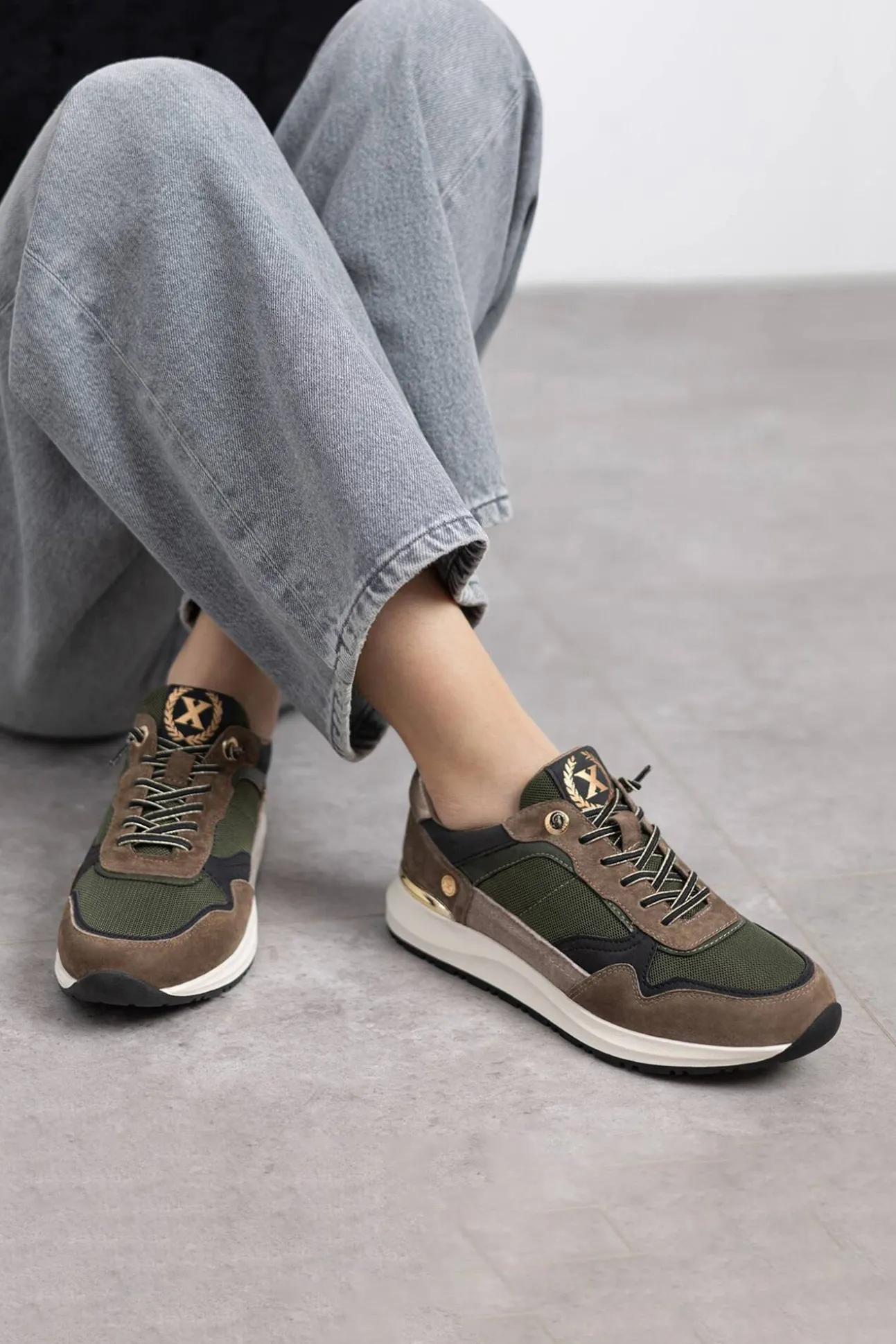 Zapatilla de mujer
