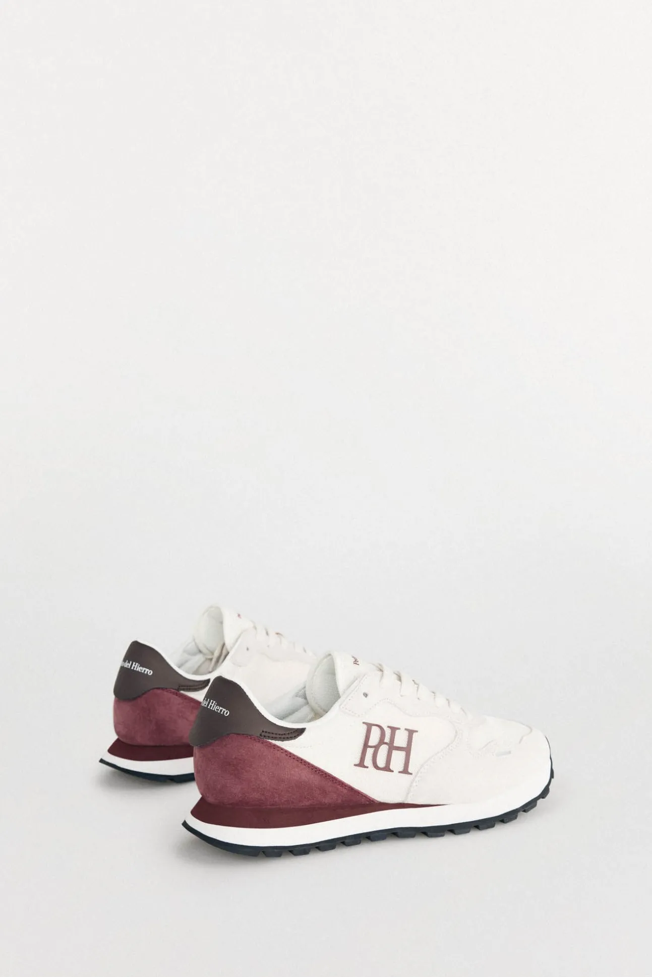 Zapatilla piel y textil