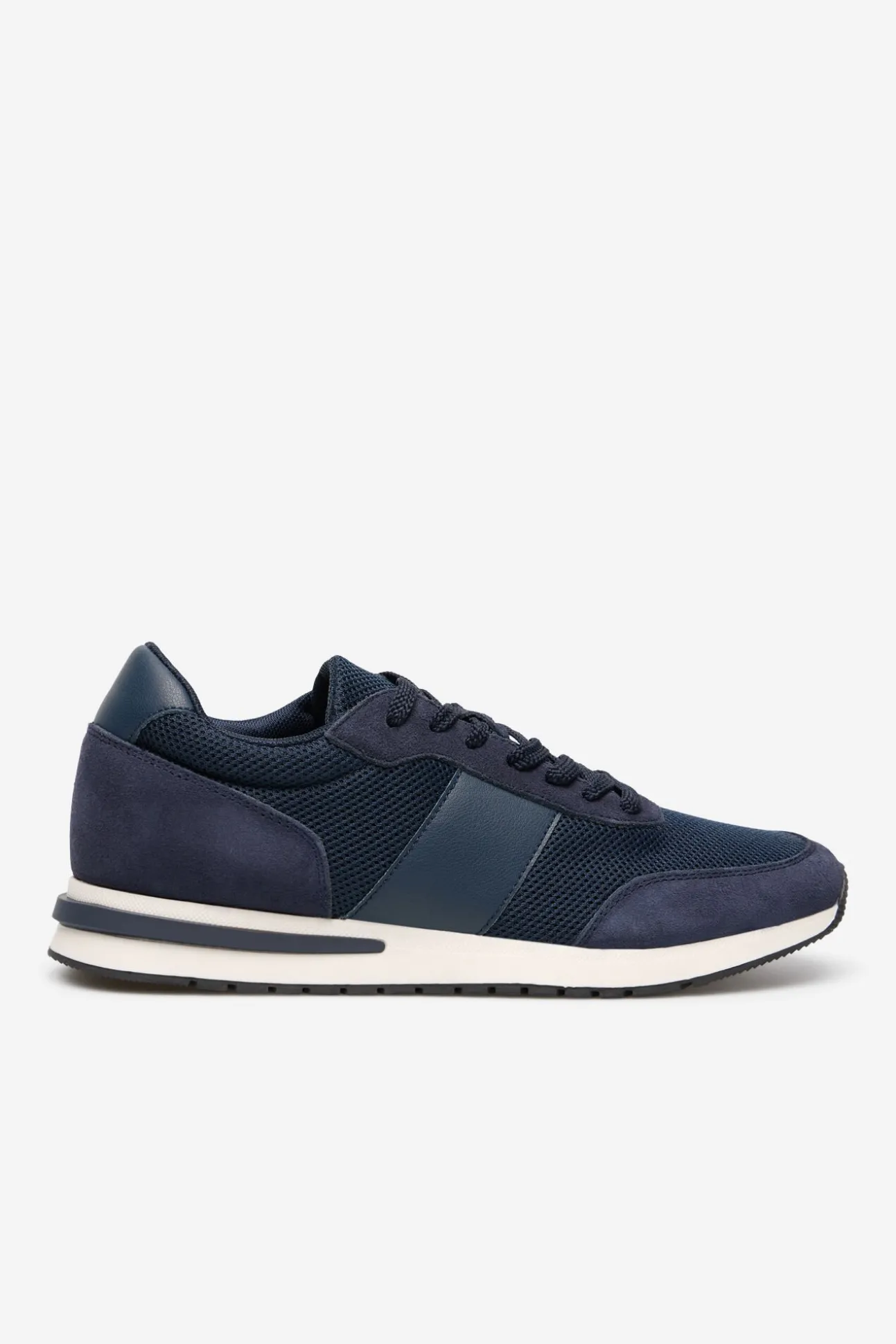 Zapatilla piel y textil