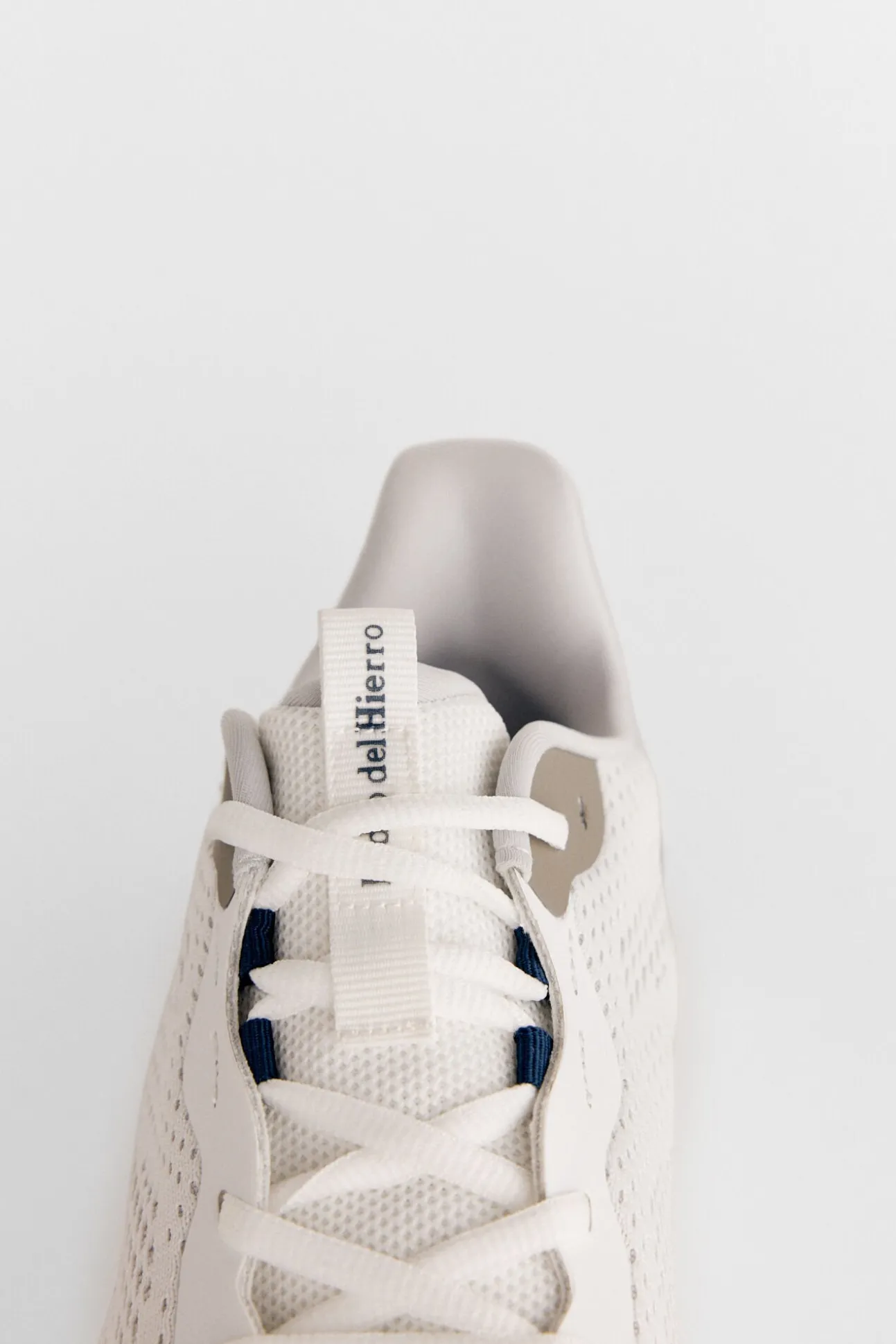 Zapatilla textil cordones