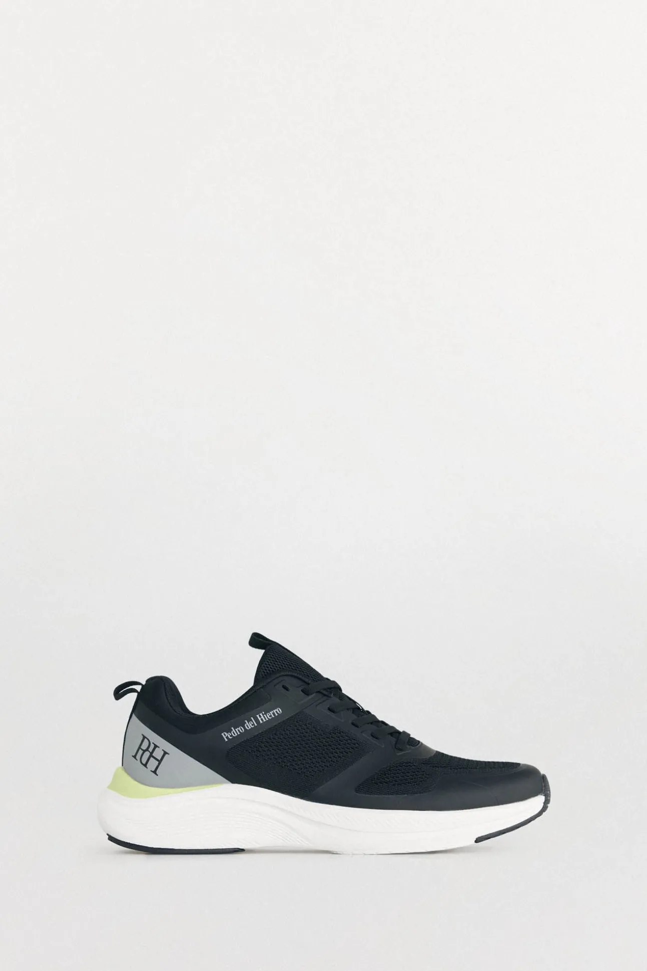Zapatilla textil cordones
