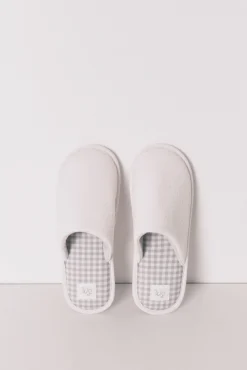 Zapatillas cerradas 