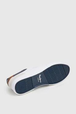 Zapatillas Clásicas Con Detalles En Ante