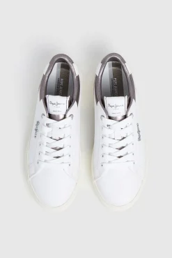 Zapatillas Clásicas Con Detalles En Ante