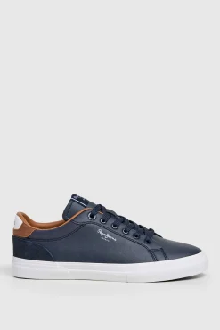 Zapatillas Clásicas Con Detalles En Ante