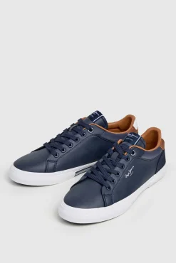 Zapatillas Clásicas Con Detalles En Ante