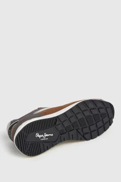 Zapatillas Con Detalles En Ante