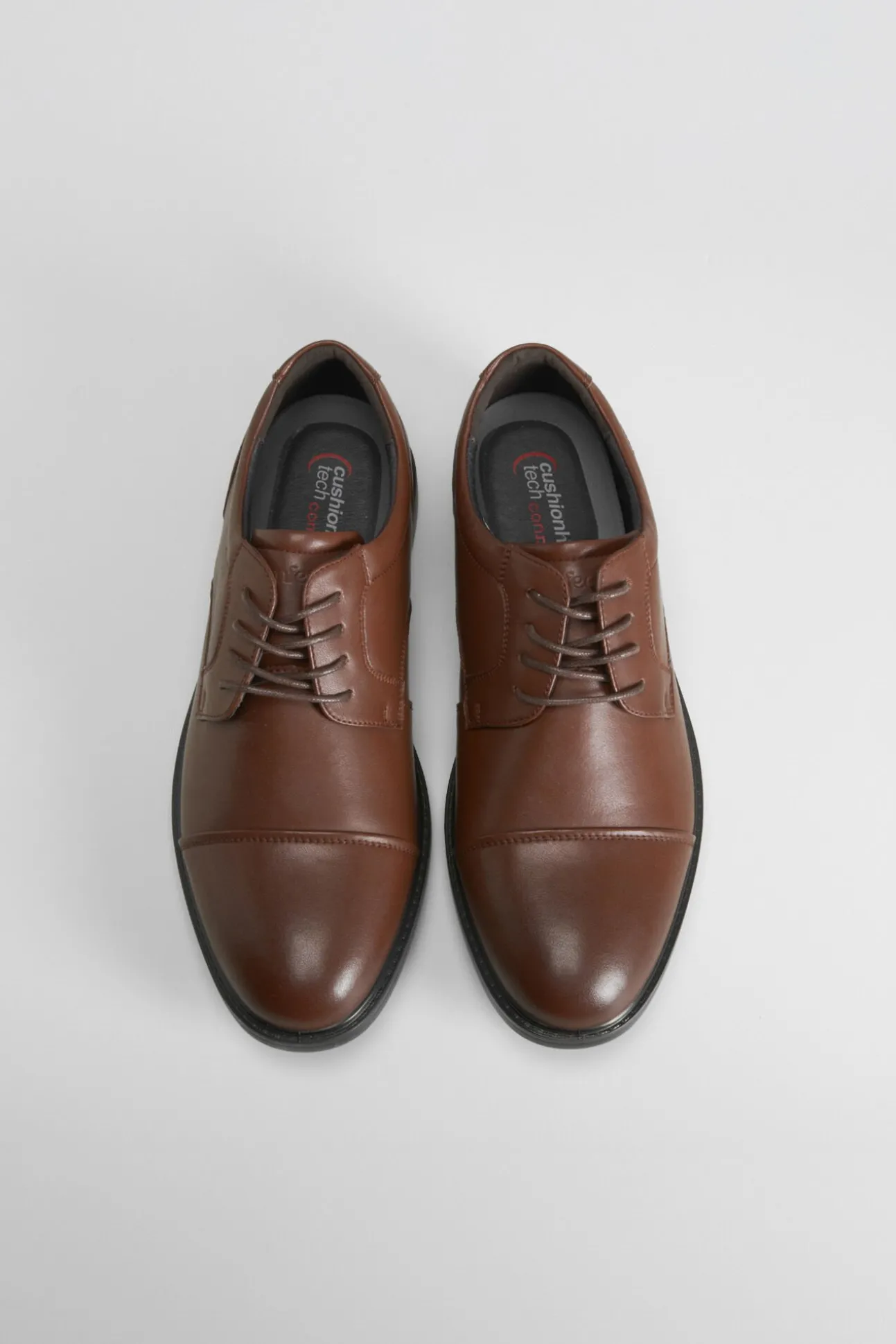 Zapato blucher vestir de COMFEET